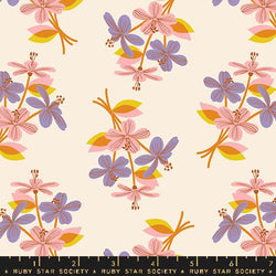 RSS Favorite Flowers Nosegay in Natural; 1/4 yard