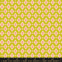 RSS Favorite Flowers Lattice in Pistachio; 1/4 yard