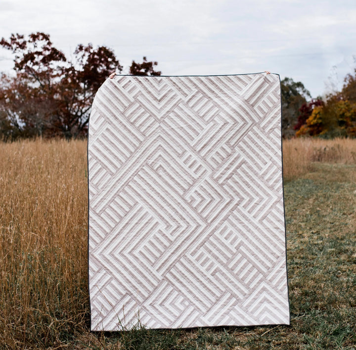 Interwoven Quilt Kit - Traditional Version